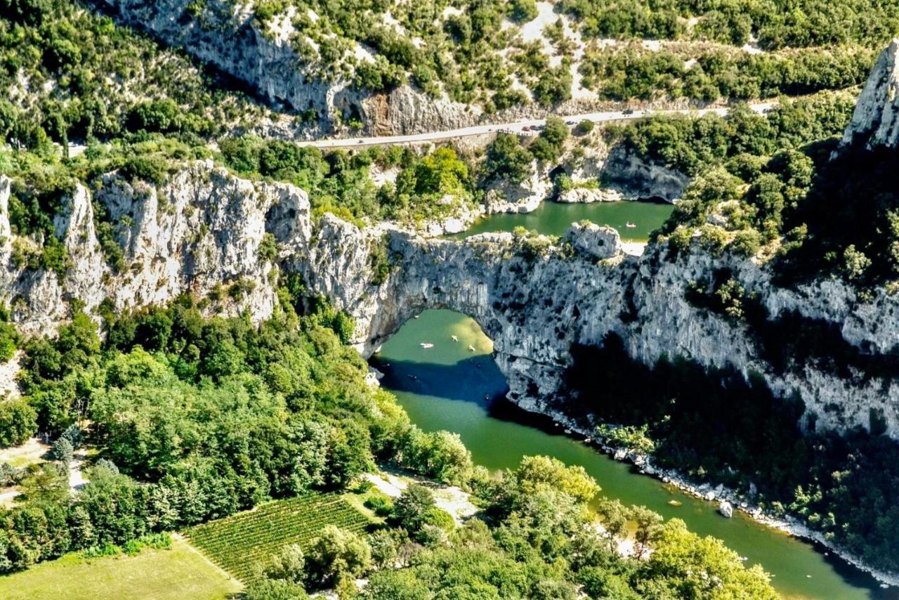 Hebergements Des Posas Sampzon Экстерьер фото